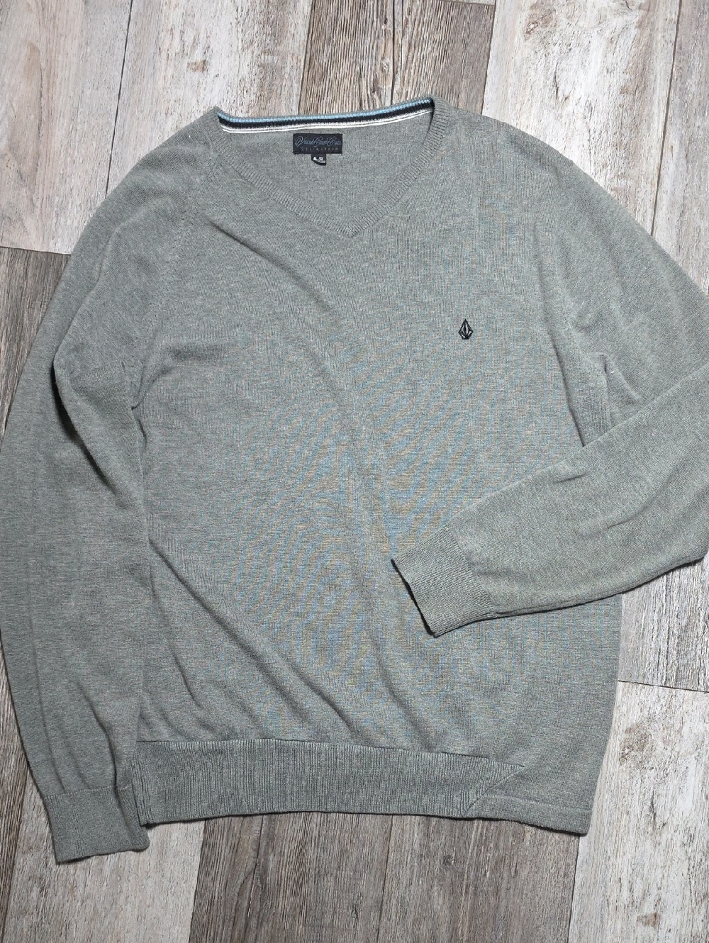 Volcom Corp Vintage Y2K V-neck Knit Cotton Blend Sweater Size Lg